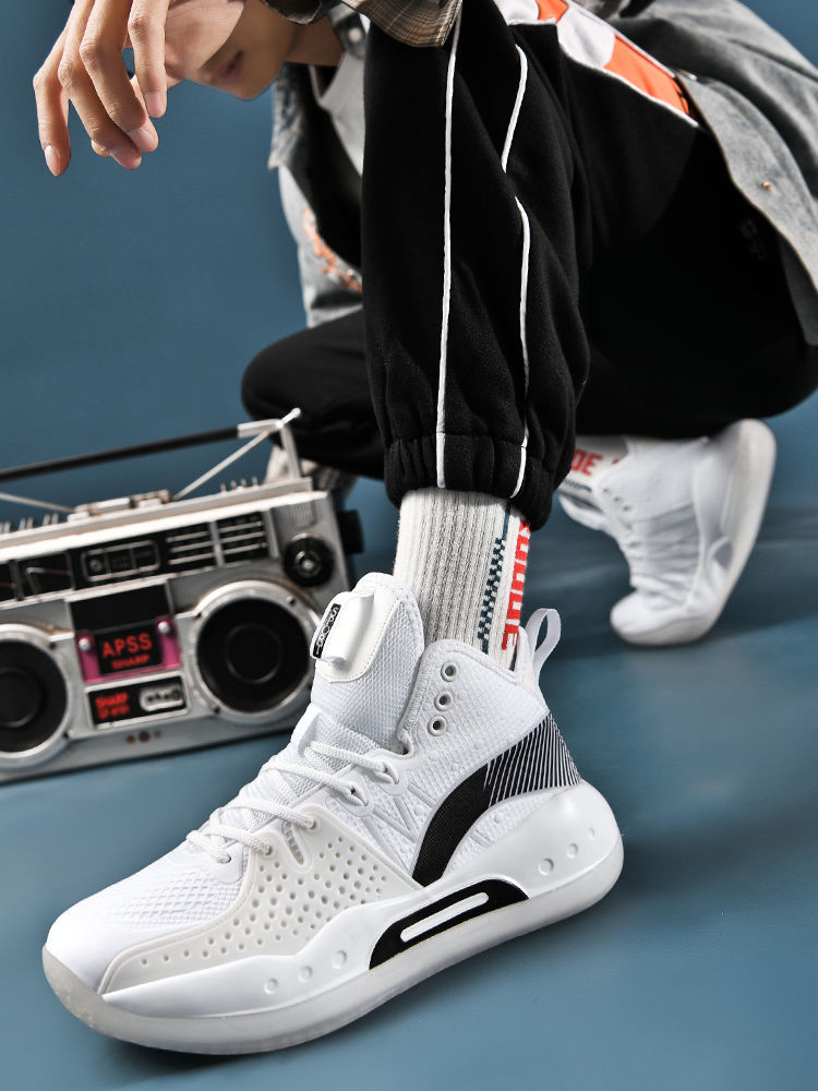 Basketball Sneaker 10