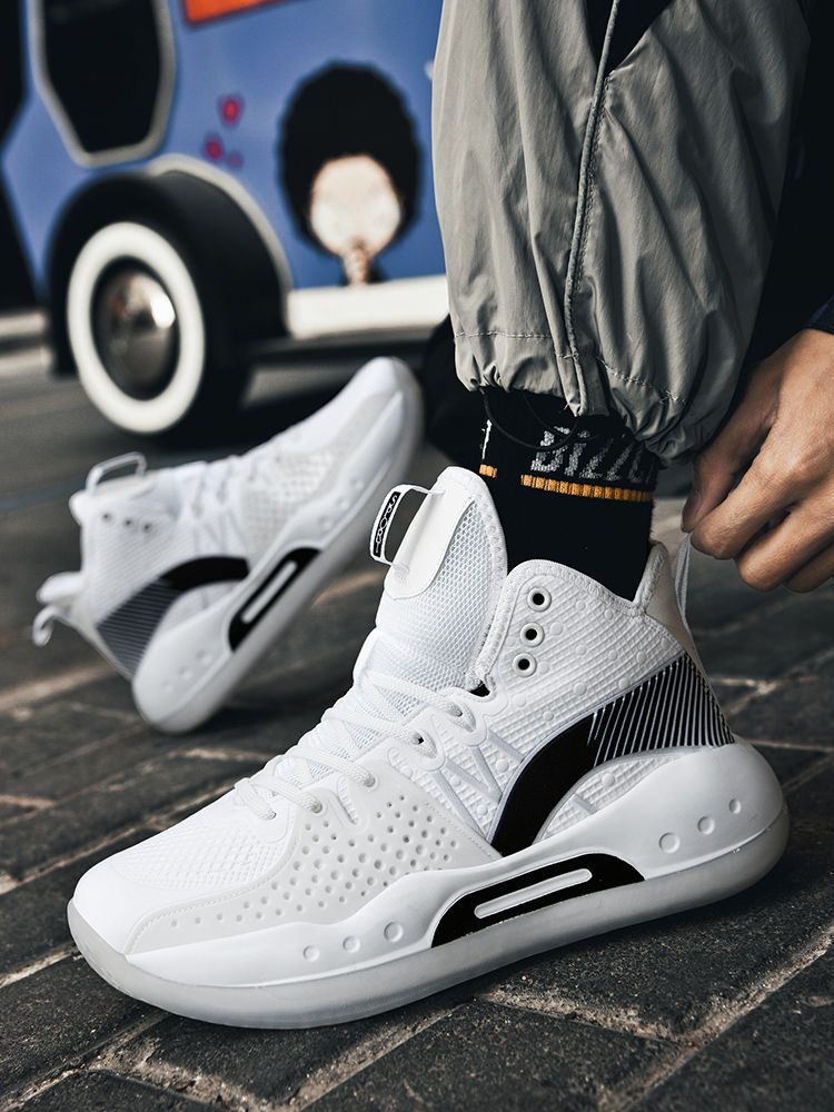 Basketball Sneaker 11