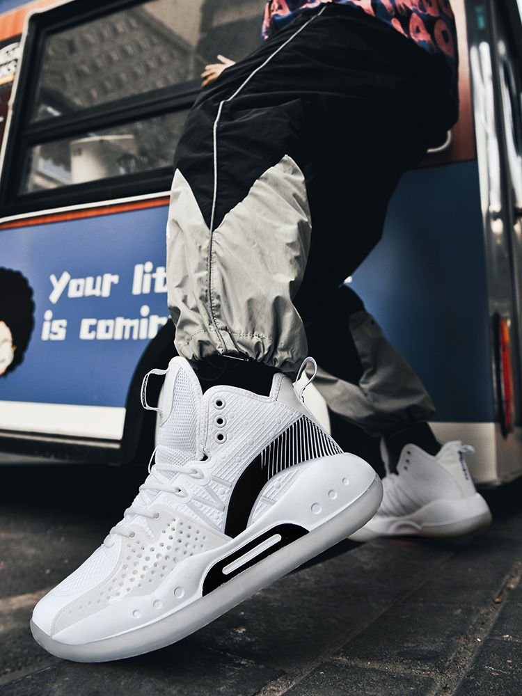 Basketball Sneaker 16