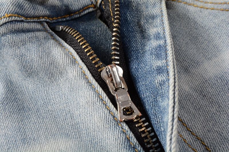 Tide Brand Hot Drilling Hole Patch Design Sense High Street Washed Slim Fit Small Feet Jeans Men's Jeans_voghion.com